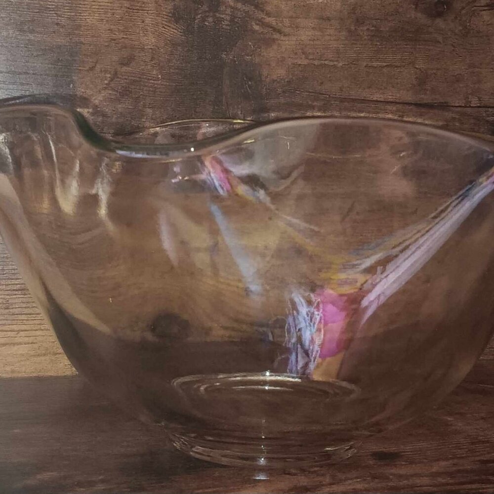 Vintage Clear Glass Ruffles Chips Bowl